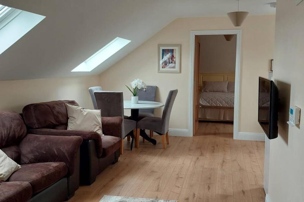 Modern Countryside Apartment Killmallock Lodge Enniscorthy Exteriör bild